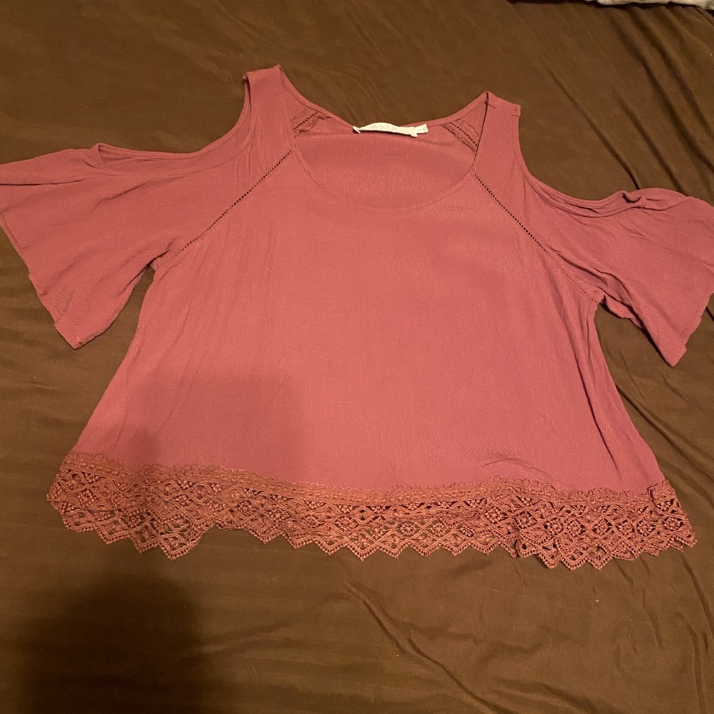 Astr Off the shoulder tank top Marroon
